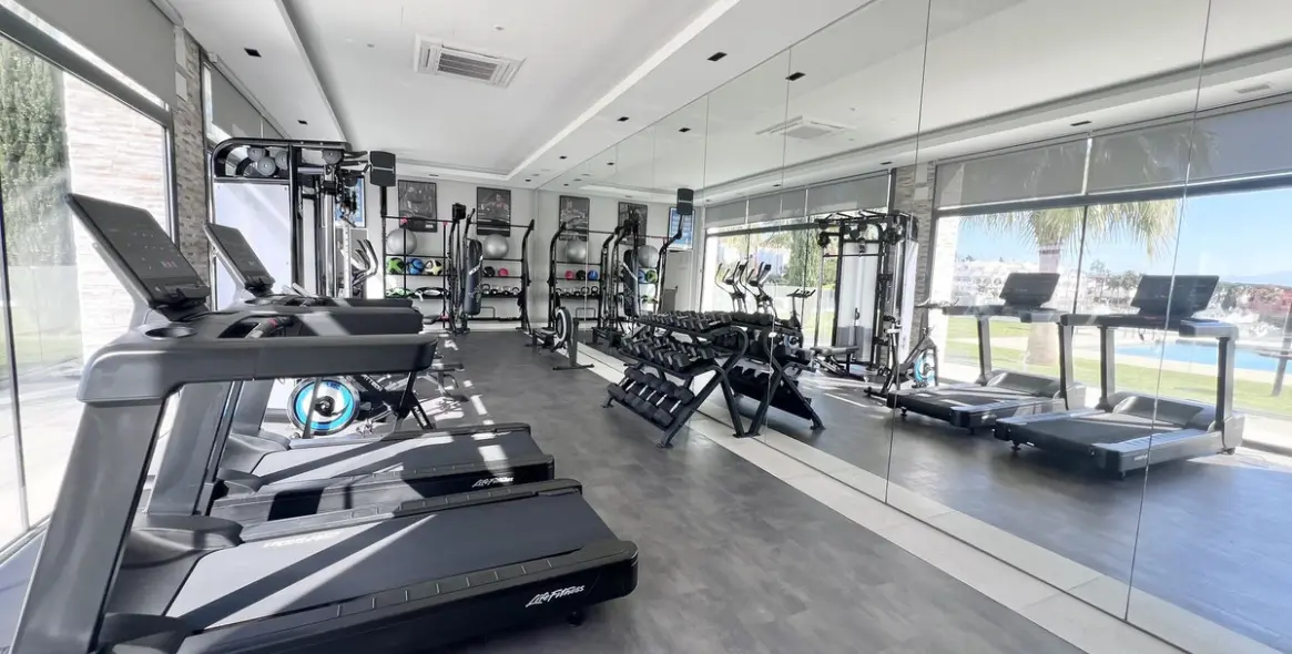 Venta de apartamento en planta baja en Cabopino 12