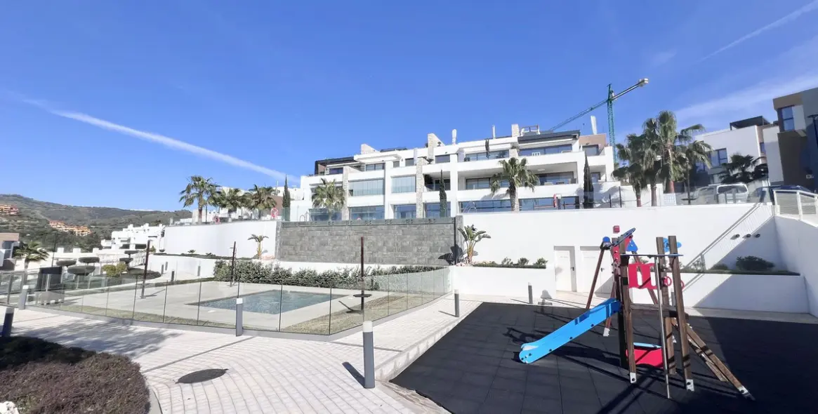 Venta de apartamento en planta baja en Cabopino 14