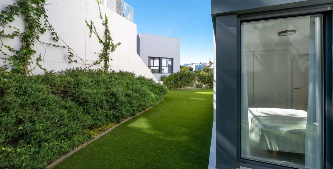 Продажа апартаментов на первом этаже в Cabopino 26