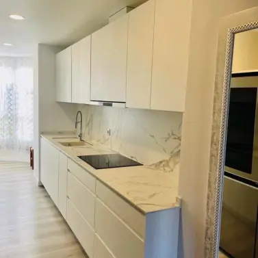 Продажа двухуровневых апартаментов в Nueva Andalucía