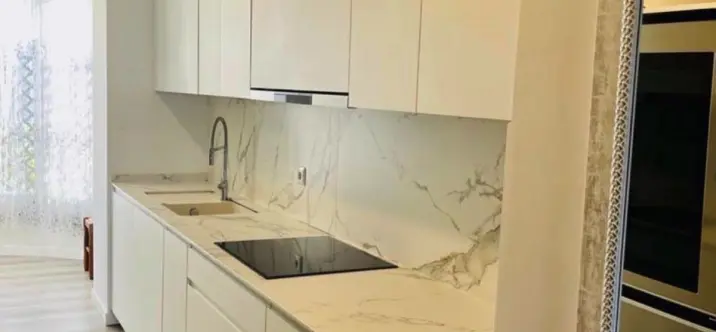 Продажа двухуровневых апартаментов в Nueva Andalucía 2