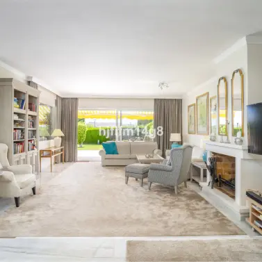 Venta de adosado en Nueva Andalucía