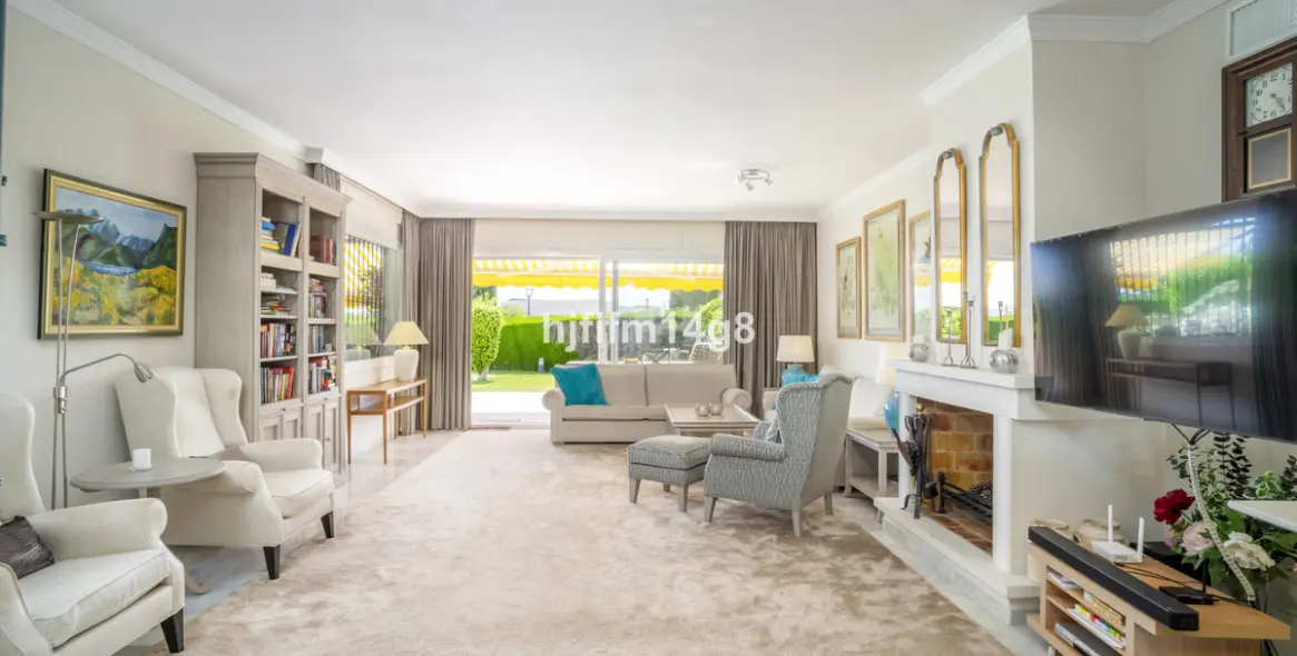 Продажа таунхауса в Nueva Andalucía 4