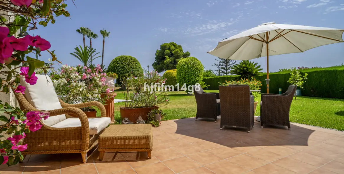 Продажа таунхауса в Nueva Andalucía 24