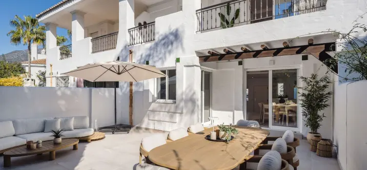 Sale of townhouse in Nueva Andalucía 0