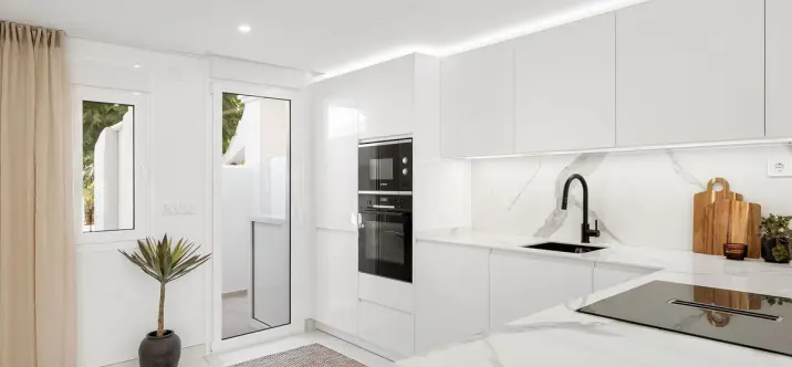 Sale of townhouse in Nueva Andalucía 3