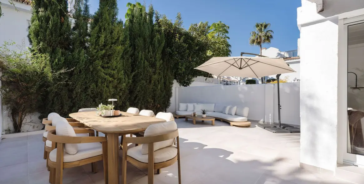 Sale of townhouse in Nueva Andalucía 9