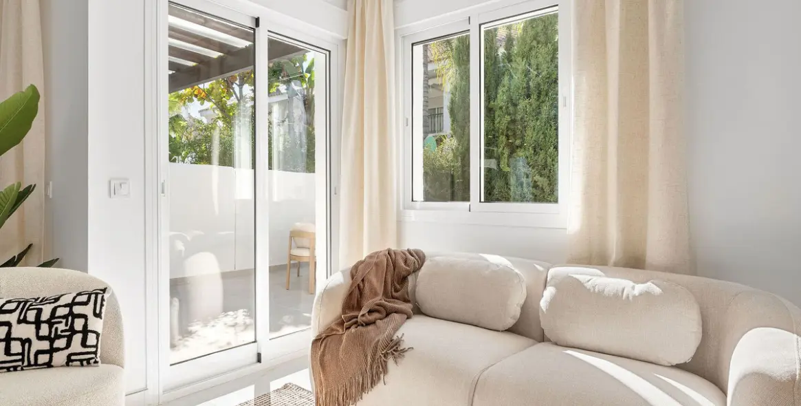 Sale of townhouse in Nueva Andalucía 13