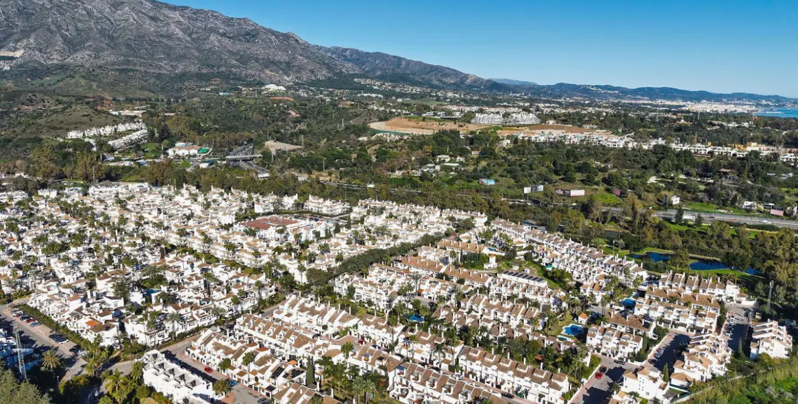 Sale of townhouse in Nueva Andalucía 40