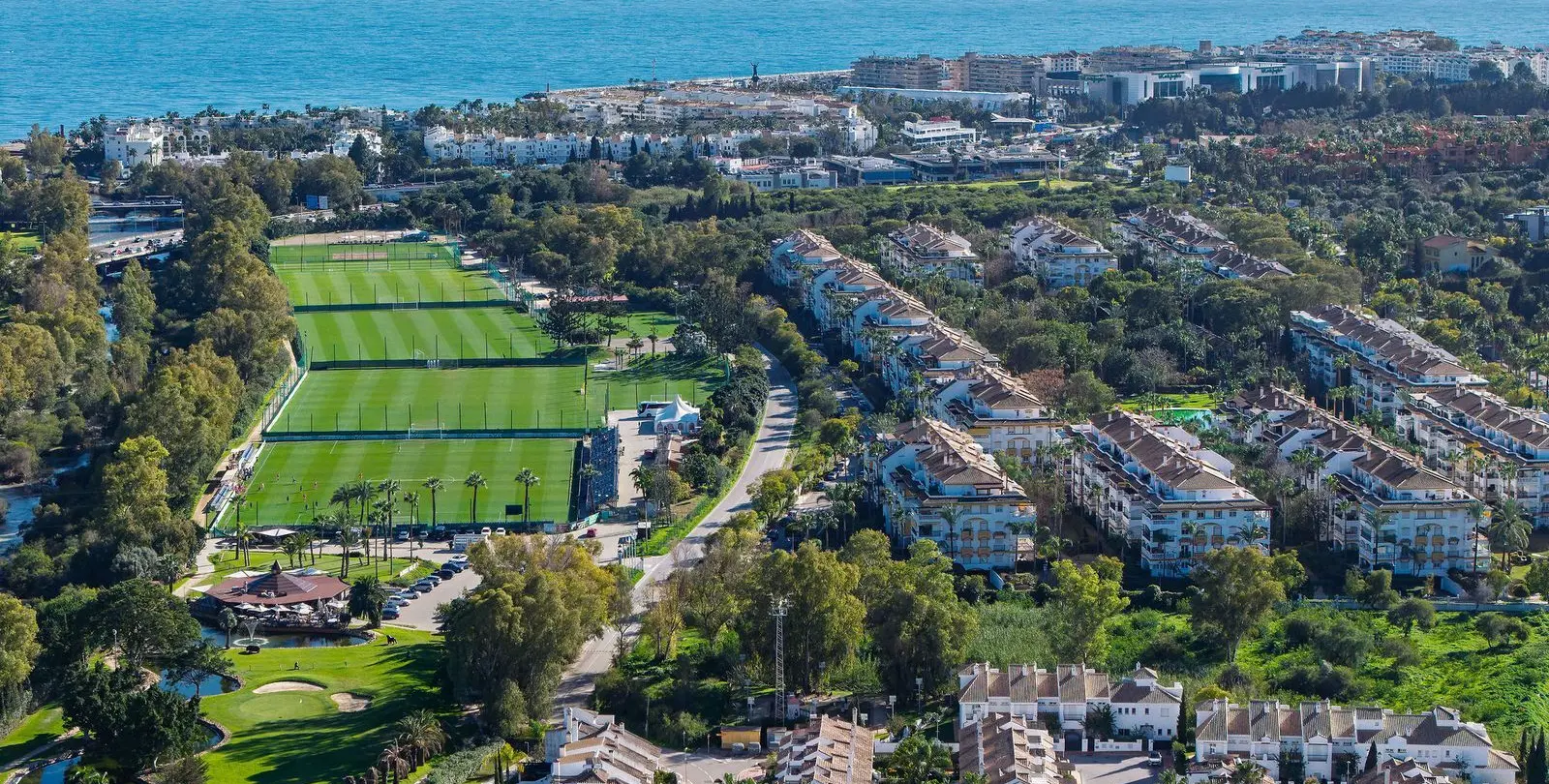 Продажа таунхауса в Nueva Andalucía 39