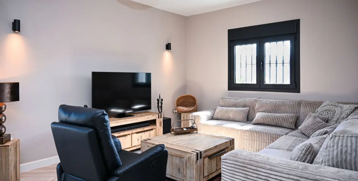 Продажа  отдельно стоящей виллы в Alhaurín de la Torre 19