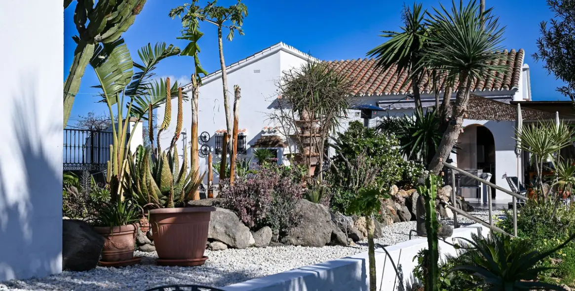 Sale of detached villa in Alhaurín de la Torre 56
