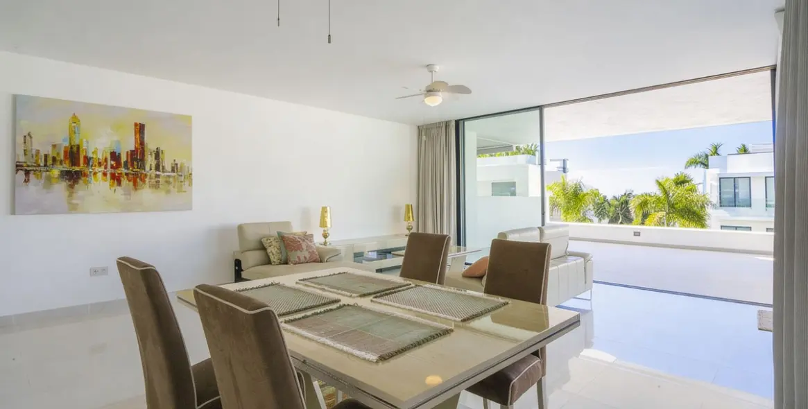 Продажа апартаментов на среднем этаже в New Golden Mile 17