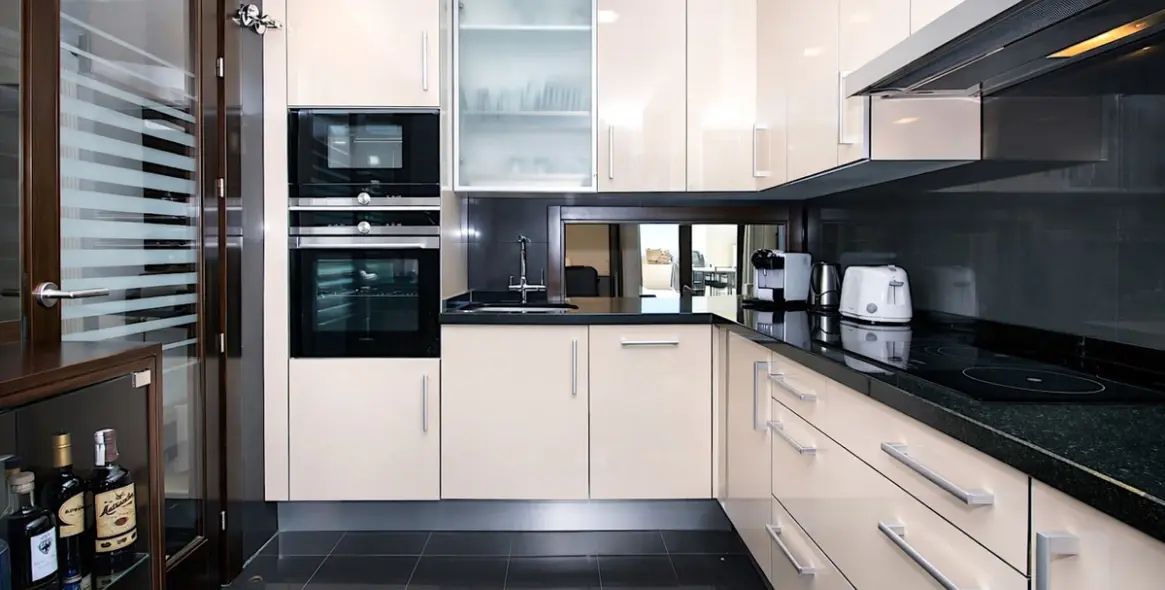 Продажа двухуровневого пентхауса в Estepona 11