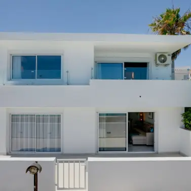 Venta de villa independiente en Estepona