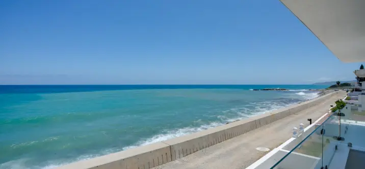 Venta de villa independiente en Estepona 4