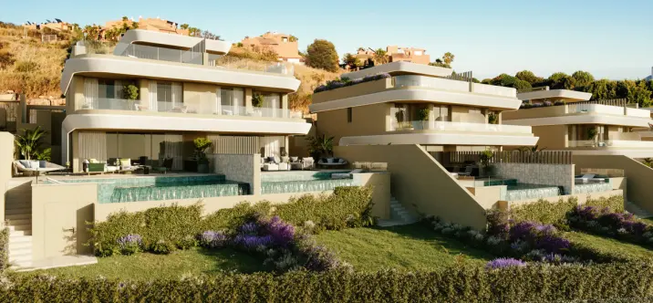 Продажа  отдельно стоящей виллы в Estepona 0