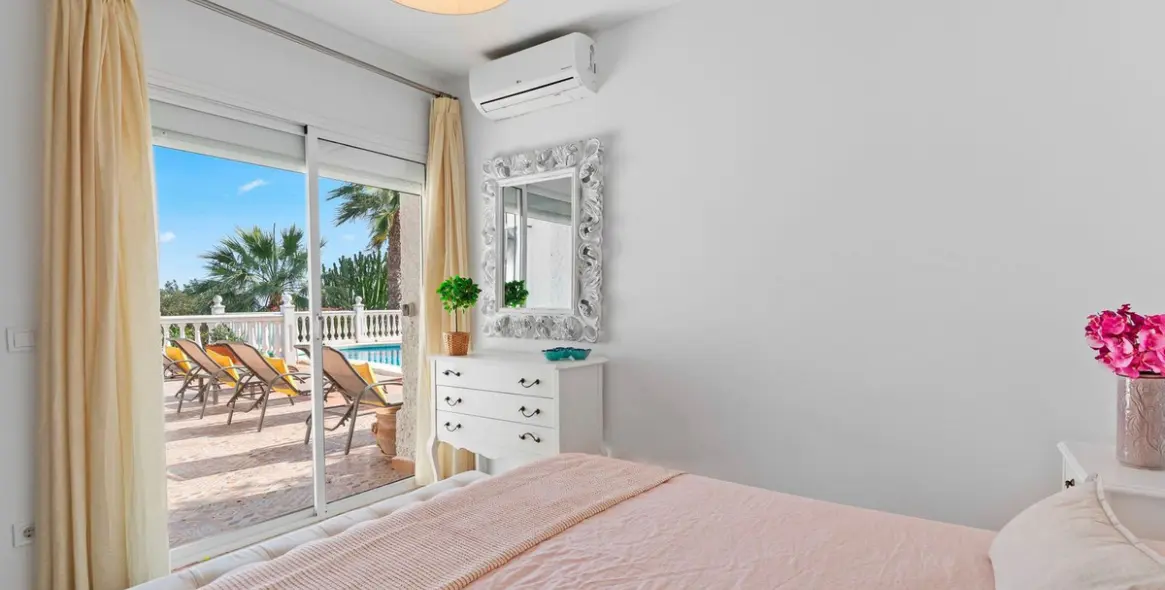 Venta de villa independiente en Torrenueva 18