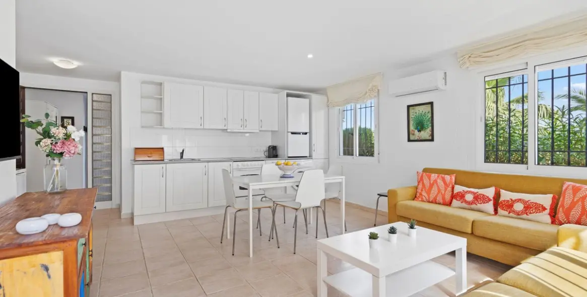 Продажа  отдельно стоящей виллы в Torrenueva 26