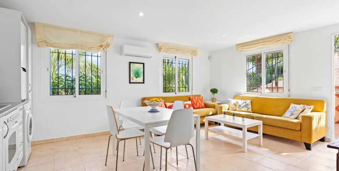 Продажа  отдельно стоящей виллы в Torrenueva 27