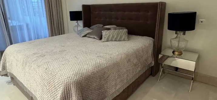 Venta de apartamento en planta baja en Estepona 3