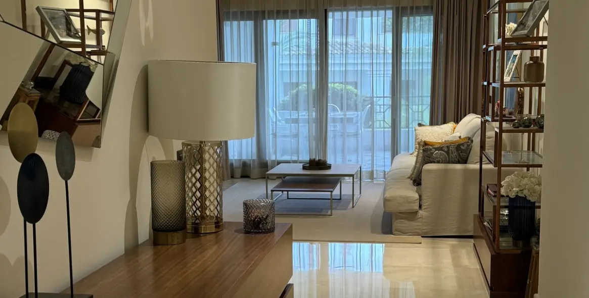 Venta de apartamento en planta baja en Estepona 8