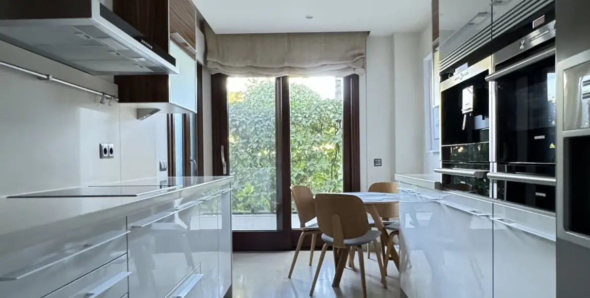 Venta de apartamento en planta baja en Estepona 9