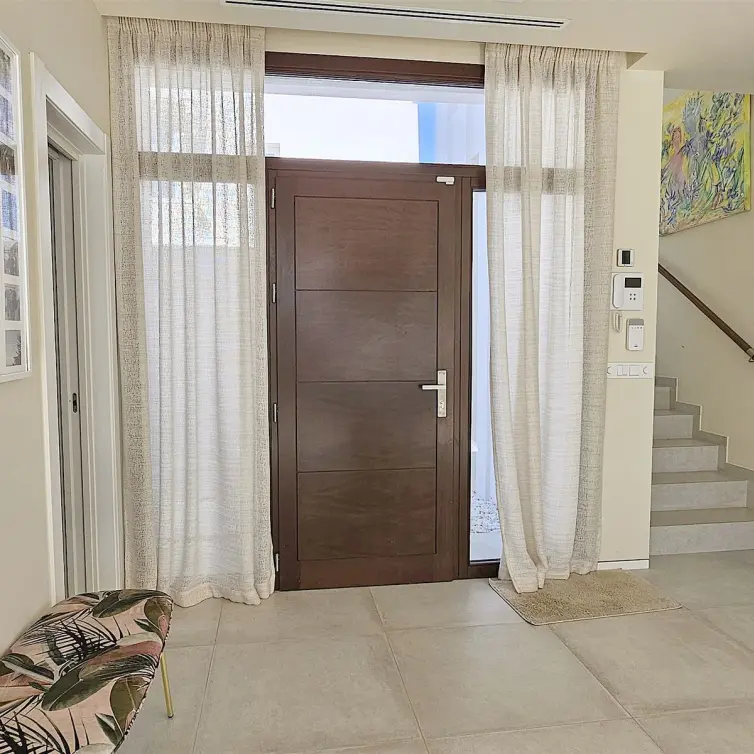 Sale of detached villa in Riviera del Sol