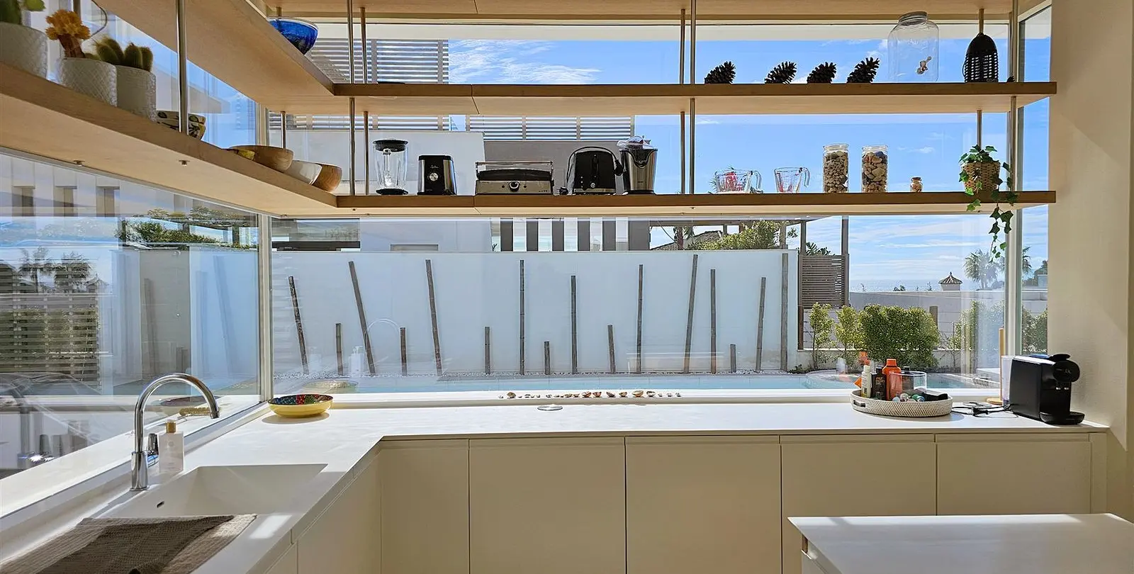 Sale of detached villa in Riviera del Sol 12