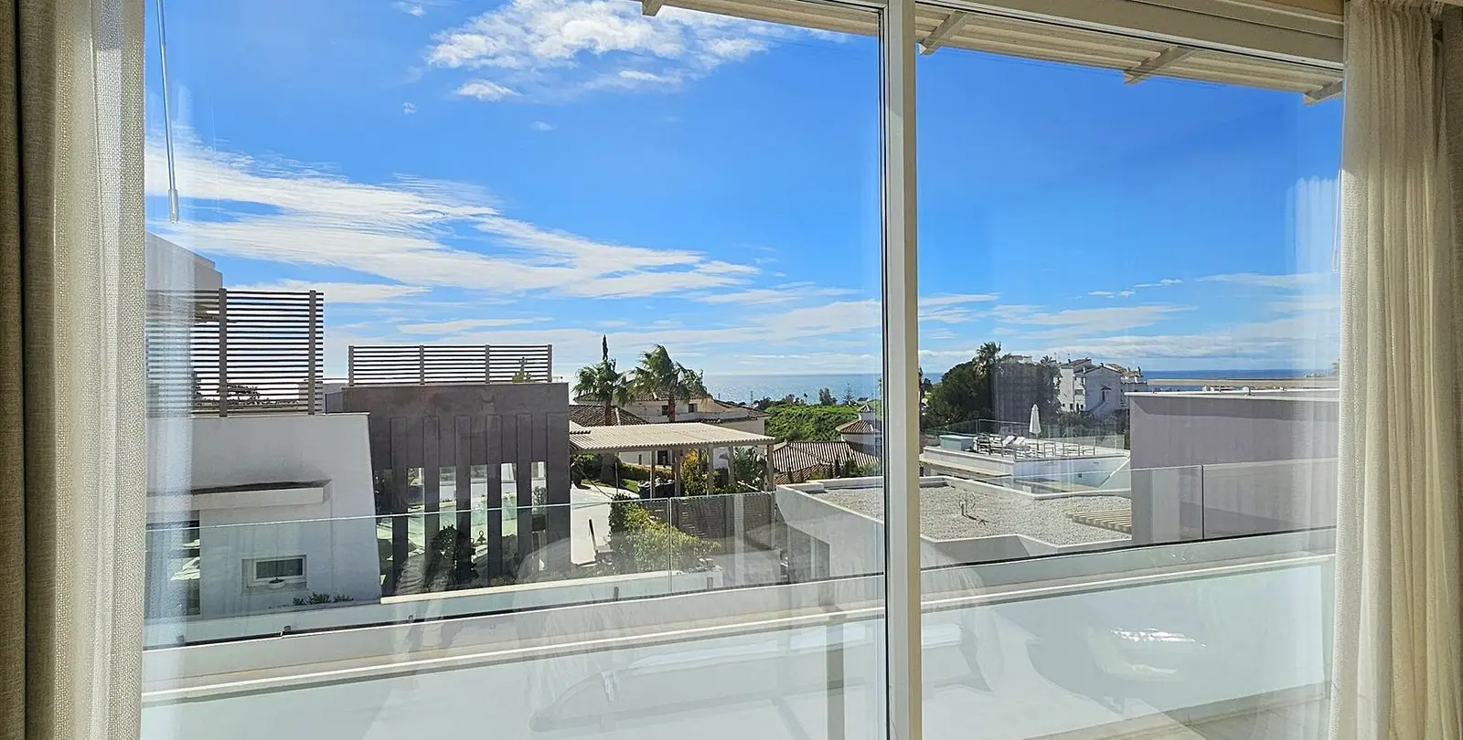 Sale of detached villa in Riviera del Sol 35