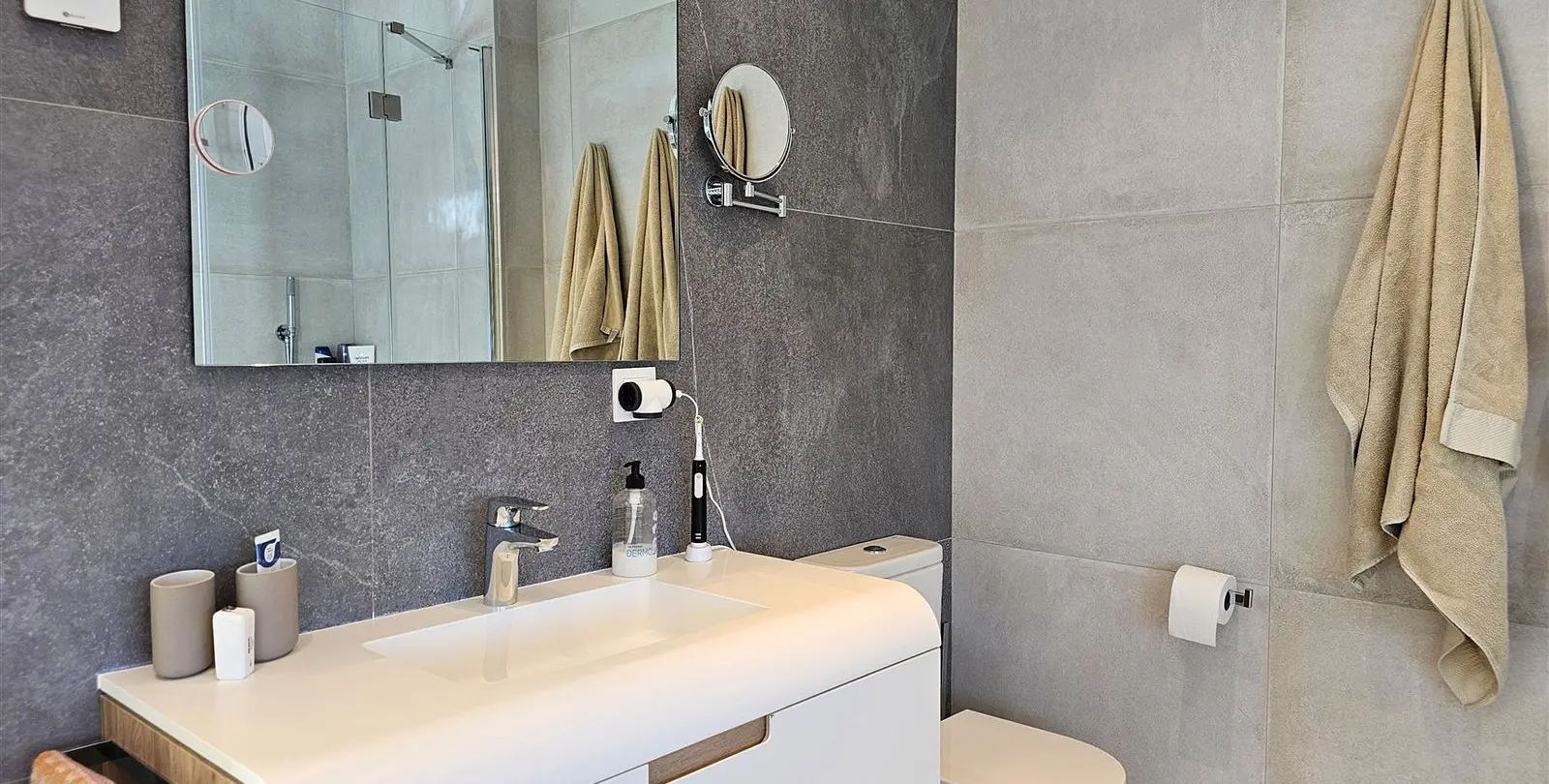 Sale of detached villa in Riviera del Sol 38