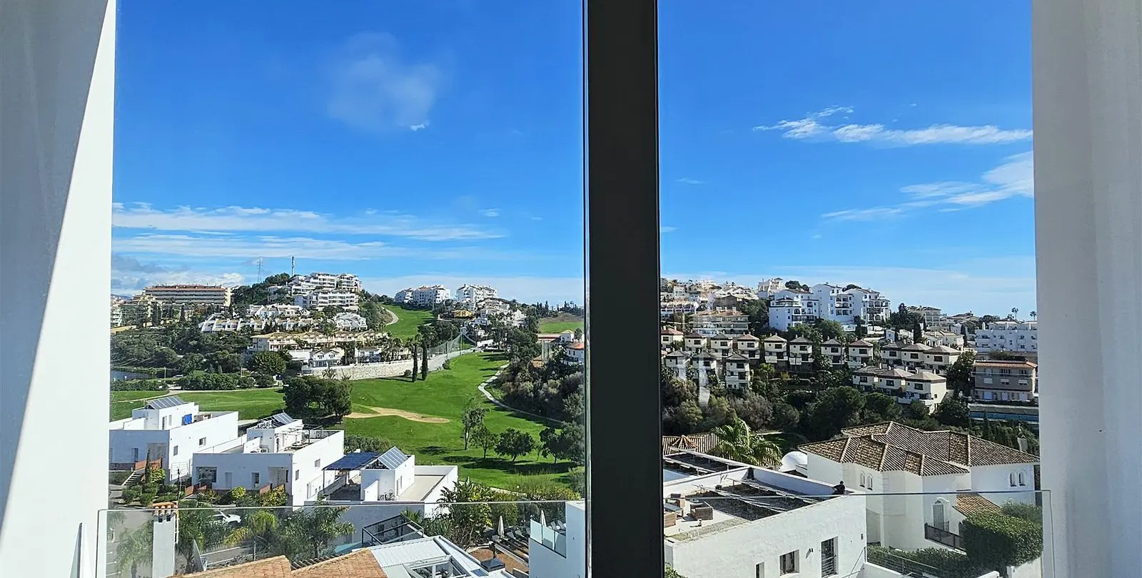 Sale of detached villa in Riviera del Sol 47