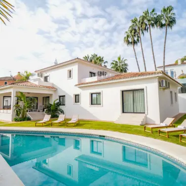 Venta de villa independiente en Marbella