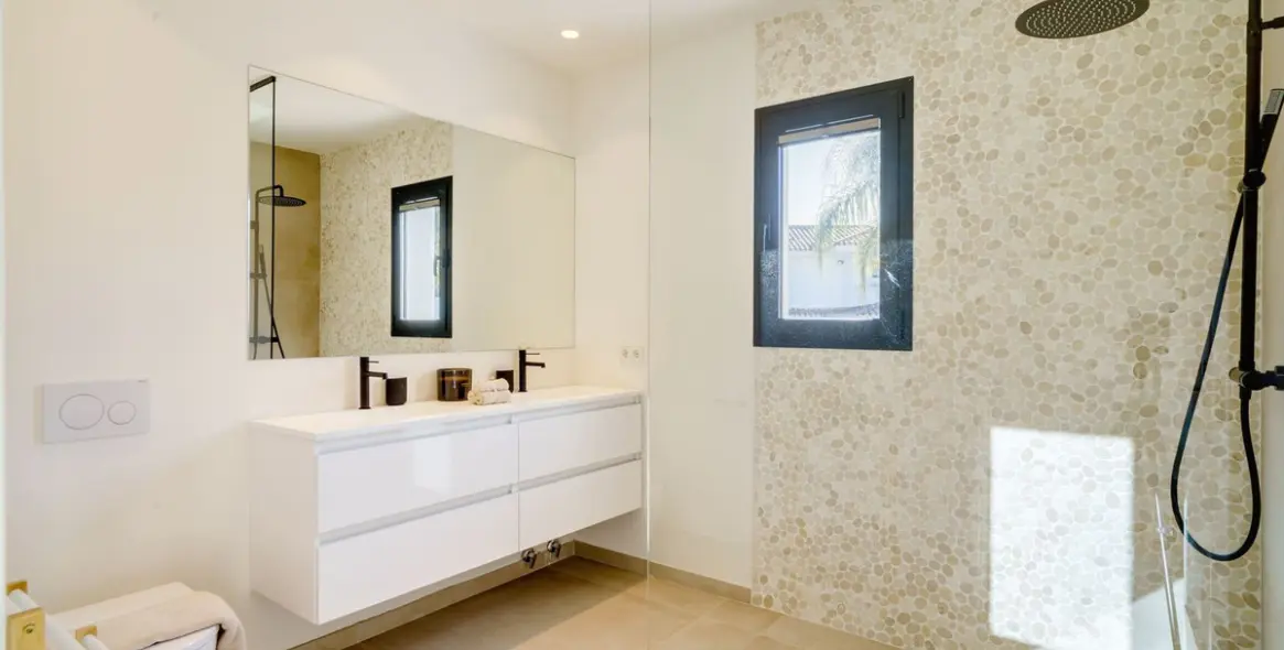 Venta de villa independiente en Marbella 4