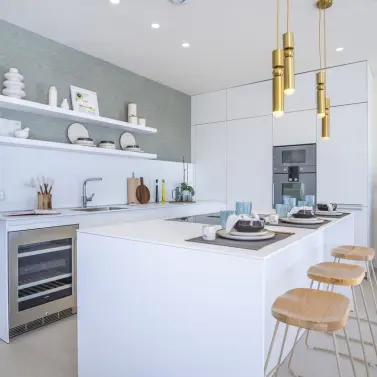 Sale of detached villa in New Golden Mile