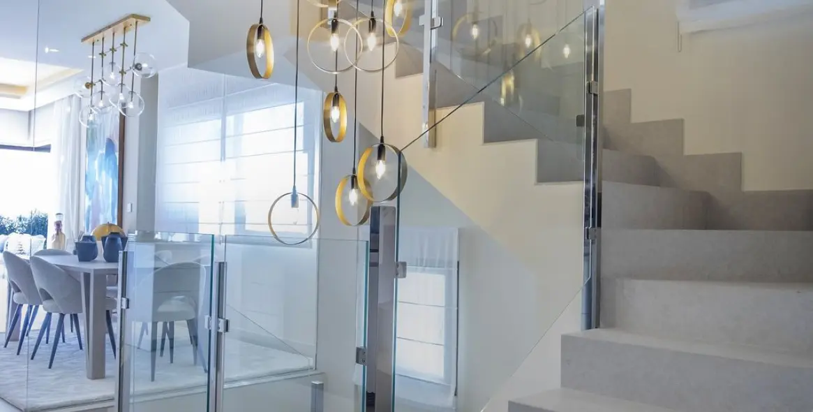 Sale of detached villa in New Golden Mile 17