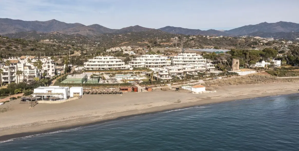 Продажа  отдельно стоящей виллы в New Golden Mile 24