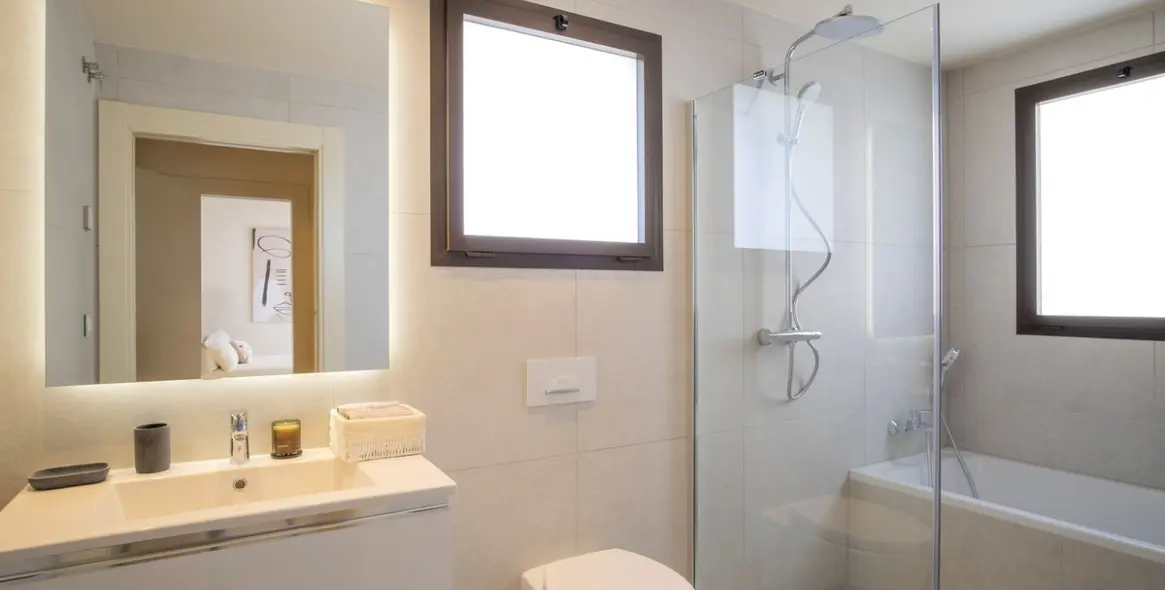 Продажа  отдельно стоящей виллы в New Golden Mile 31