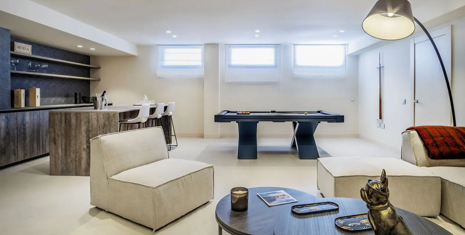 Sale of detached villa in New Golden Mile 41
