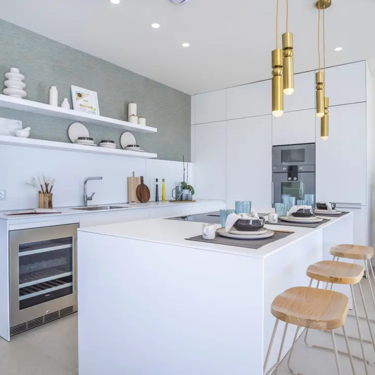 Sale of detached villa in New Golden Mile