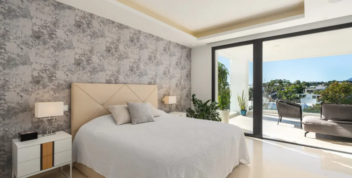 Venta de villa independiente en Nueva Andalucía 10