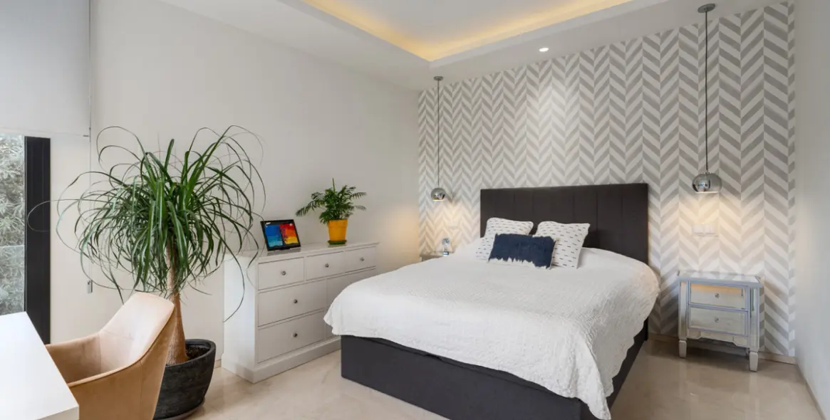 Venta de villa independiente en Nueva Andalucía 21