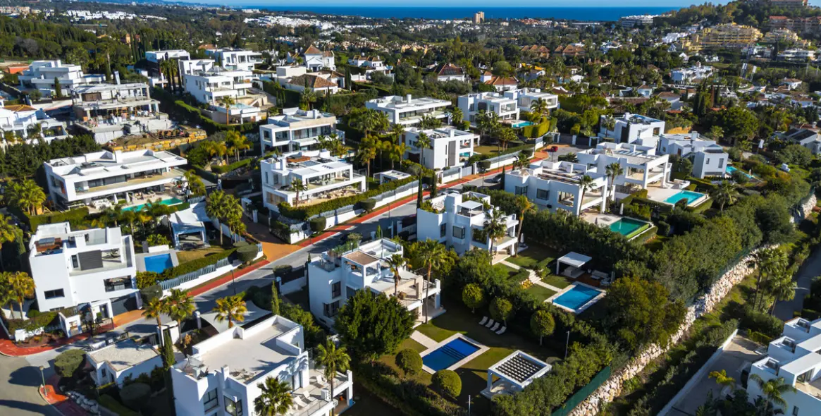 Venta de villa independiente en Nueva Andalucía 33