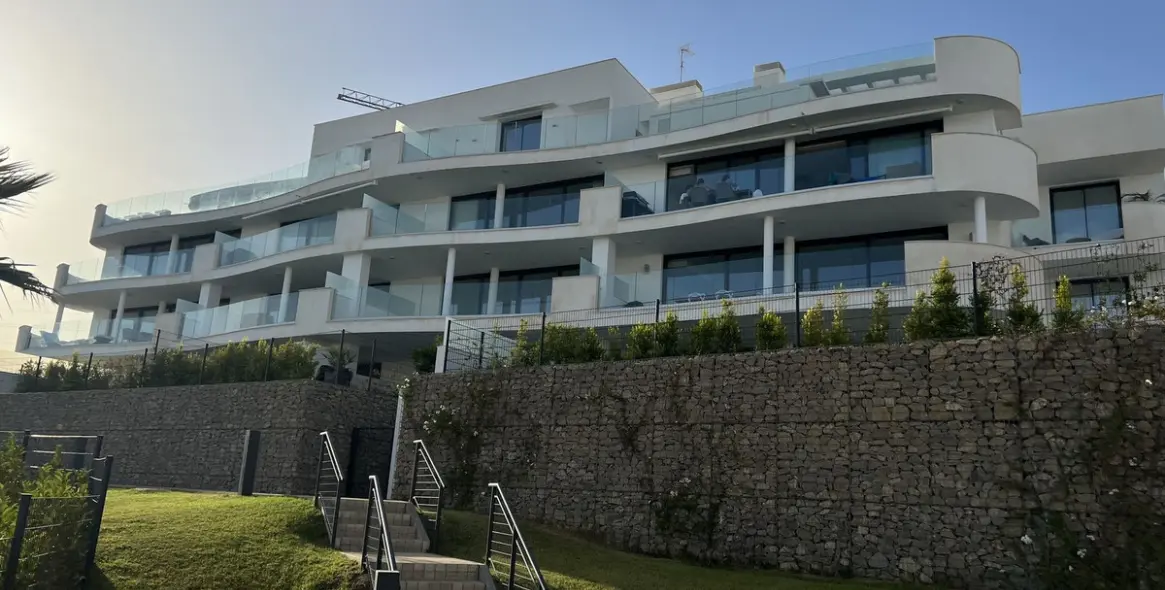 Долгосрочная аренда апартаментов на среднем этаже в Fuengirola 1