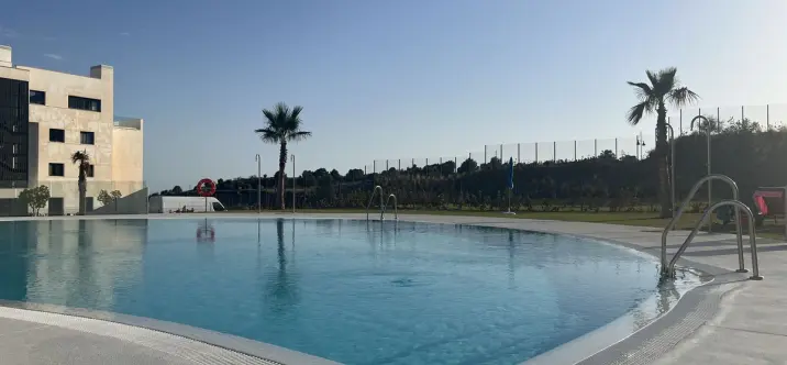 Долгосрочная аренда апартаментов на среднем этаже в Fuengirola 2