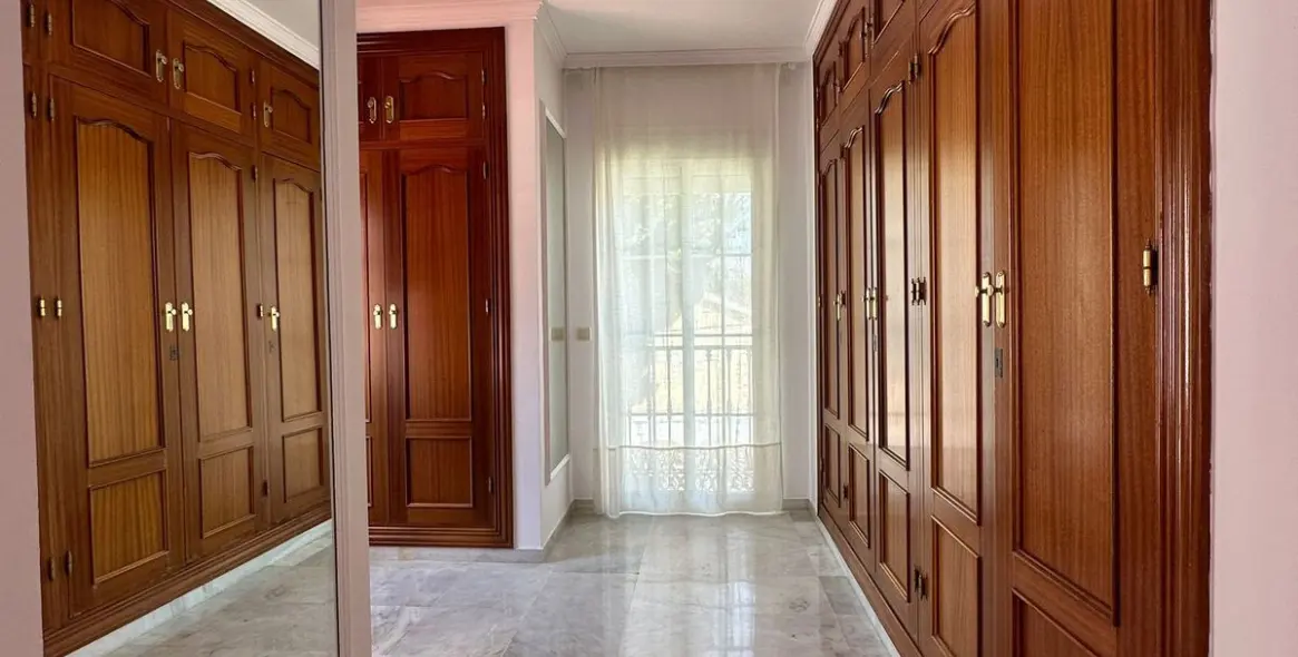 Долгосрочная аренда  отдельно стоящей виллы в Costabella 25