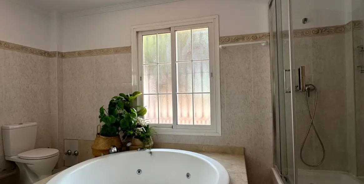 Долгосрочная аренда  отдельно стоящей виллы в Costabella 26