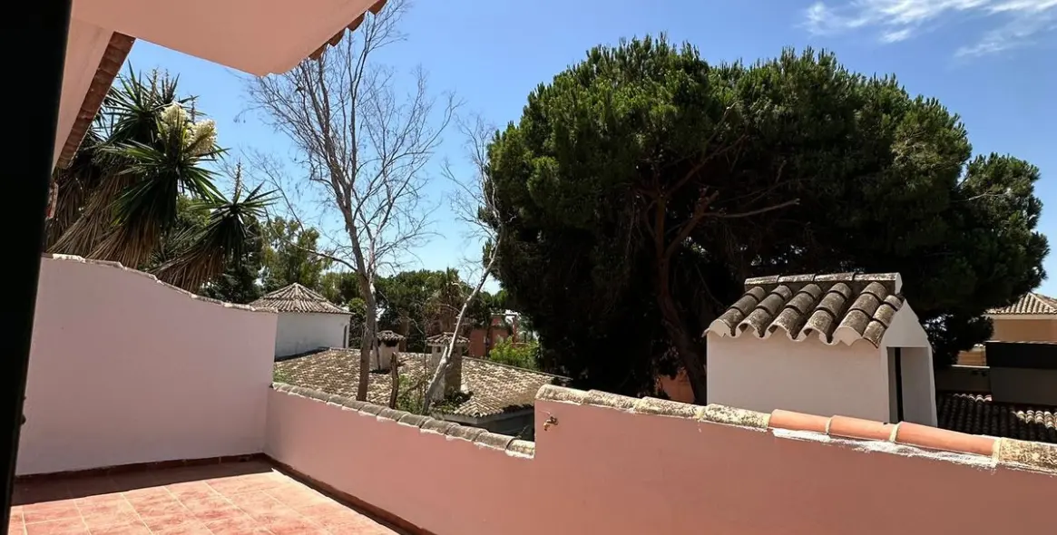 Долгосрочная аренда  отдельно стоящей виллы в Costabella 28