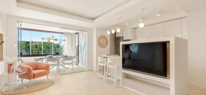 Долгосрочная аренда апартаментов на среднем этаже в Elviria 4