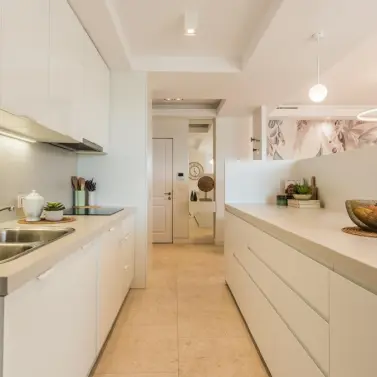 Alquiler a largo plazo de apartamento en planta media en Elviria